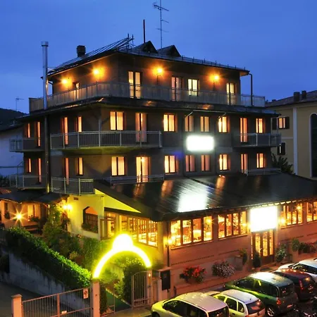 Hotel Ferro Di Cavallo 3*