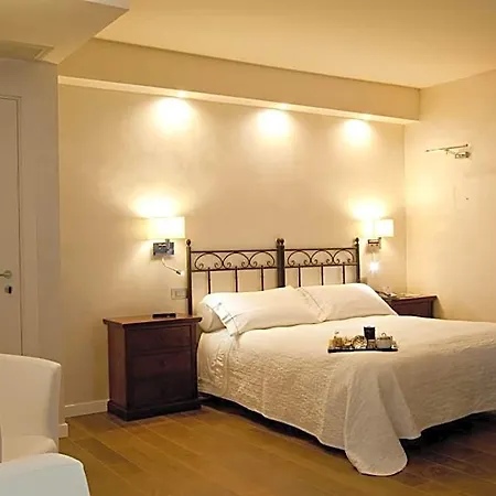 Ferro Di Cavallo Hotel 3*